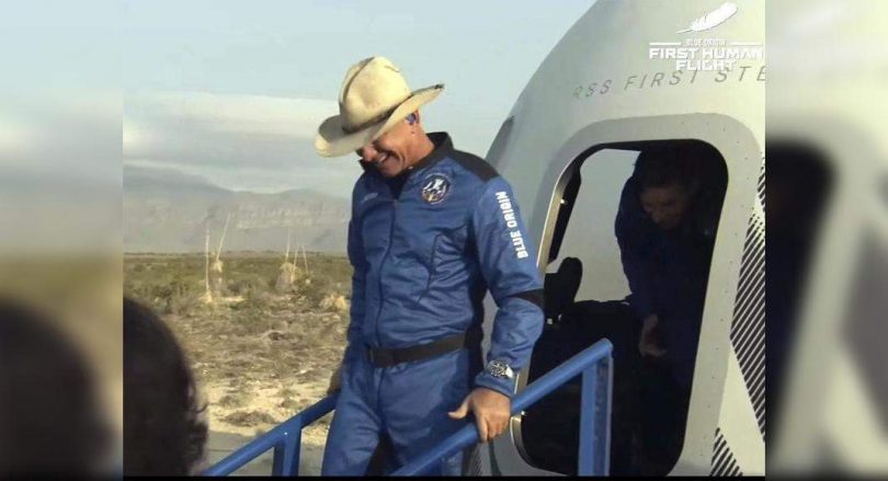 This is how long Jeff Bezos and his crew was trained for 11 minutes outside lights