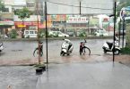 Many areas in Vadodara go which are flooded after heavy rain