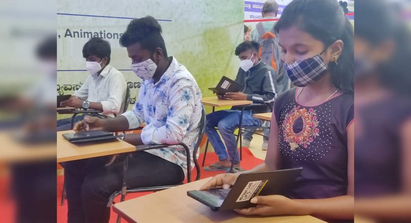 More than 8.5k students signed up for Sanskrit online classes above