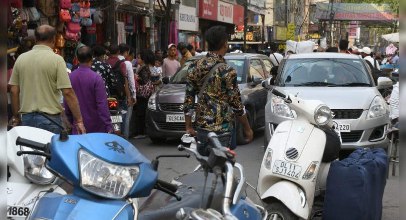 Delhi: Gaffar Market Traders Get a 10 Day Breath
