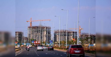 Bank exposure, financial institutions for real estate with $ 100 billion; 67% Loan Safe: Anarock