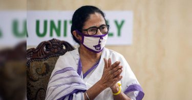 Mamata arrived at Delhi on a 5-day visit, to meet Modi PM, opposition leaders