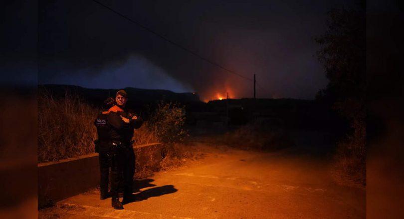 Rain brings important help against wildfire in northeast Spain