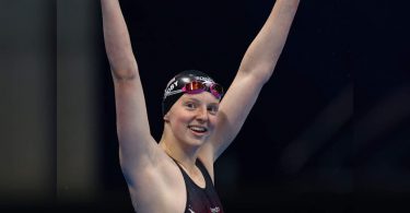Teen Lydia Jacoby won gold in a 100m chest style woman