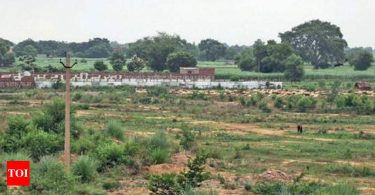 GB Nagar: Giving up the land for the transportation or face action corridor