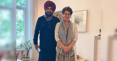 Navjot Singh Sidhu meets the leader of Priyanka Gandhi, Rahul Gandhi