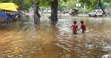 Rain Lashes Delhi, Mercury settles at 29.4 ° C
