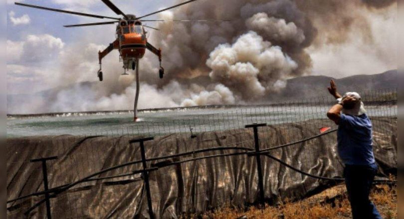 Greece: Wildfire threatens the house in North Athens