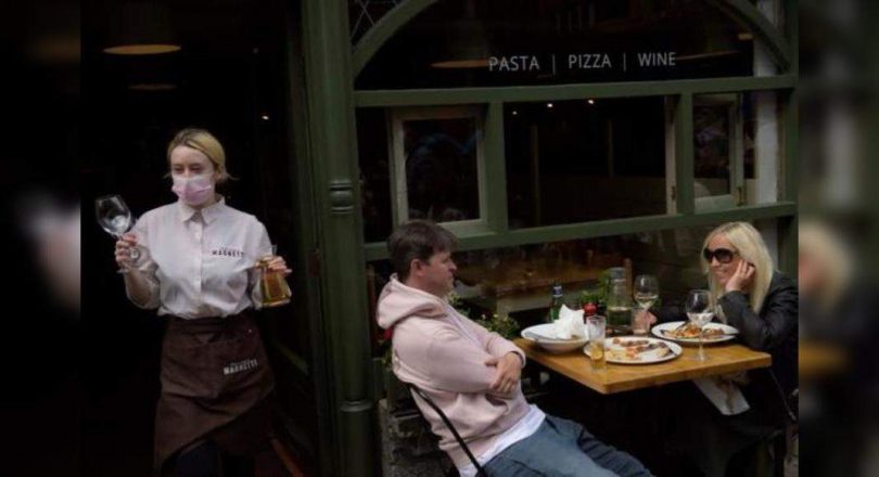 Irish resume dining in rum in the restaurant, pubs