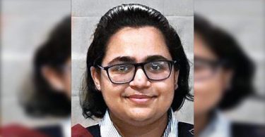 Vadodara Girl Bag Air 1 in the Nid Parent