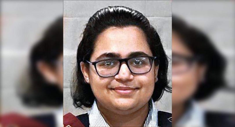 Vadodara Girl Bag Air 1 in the Nid Parent