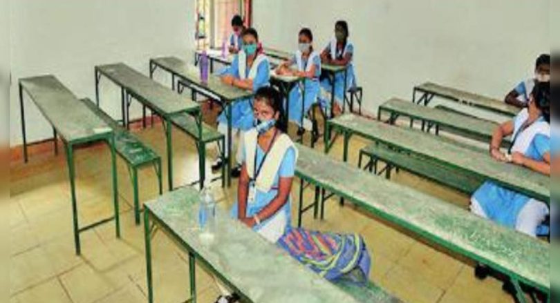 The teacher in Odisha feels the online class that affects the attendance of the school