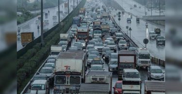 Long snarls, old blackouts when rain leaving the city of reeling again