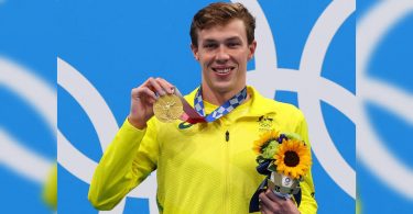 Izaac Stubby-Cook won gold in a 200m men's chest style