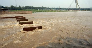 Water level in Yamuna rises in Delhi