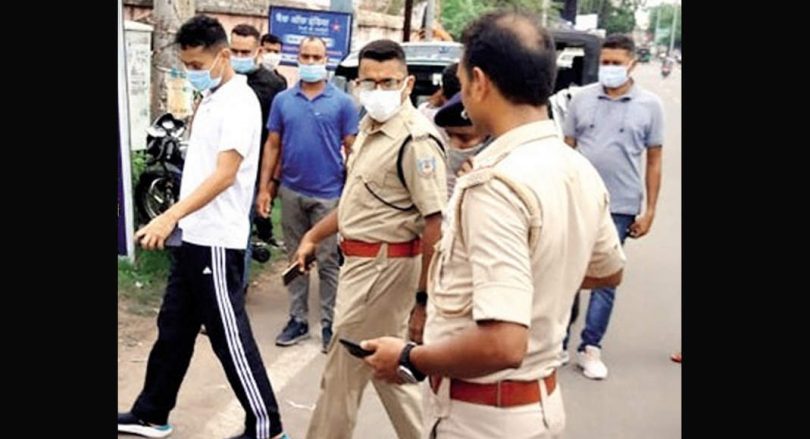 Dhanbad District Judge died of an accident, the Association Bar Abstain from working to pure death