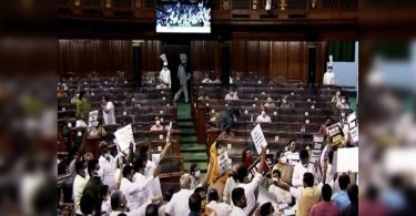 Two bills passed in a few minutes at Lok Sabha in the middle of opposition protest