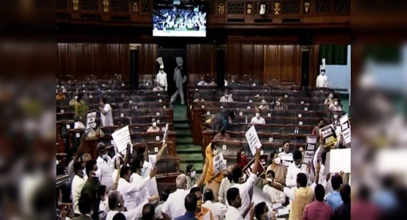 Two bills passed in a few minutes at Lok Sabha in the middle of opposition protest