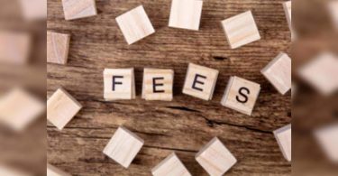 Students urge Lucknow University to cut down the cost of the course