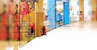 Covid: Maharashtra to open a mall; Curbs subsided in 25 districts