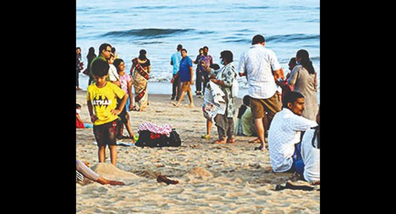Puri Seer, Social Clothing opposes the Odisha beach hut