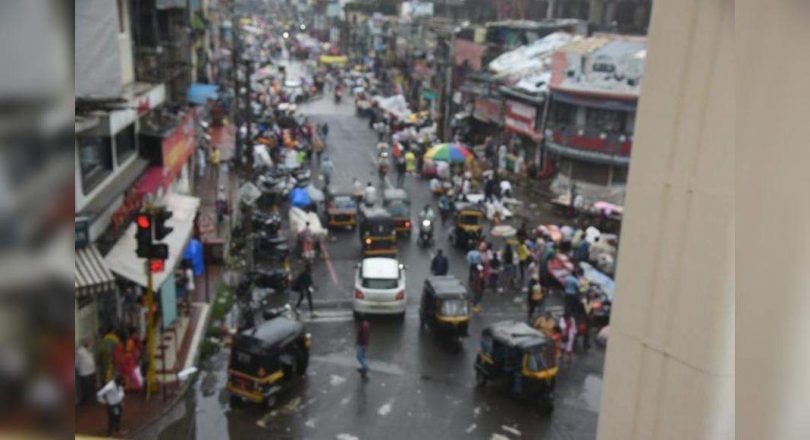 The road for people announced Sans nodded from traffic police, automatic seller panels or shop owners