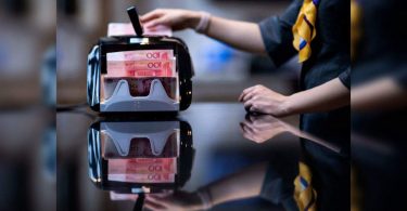 Chinese factory activities slowed in July, exposed to extreme weather