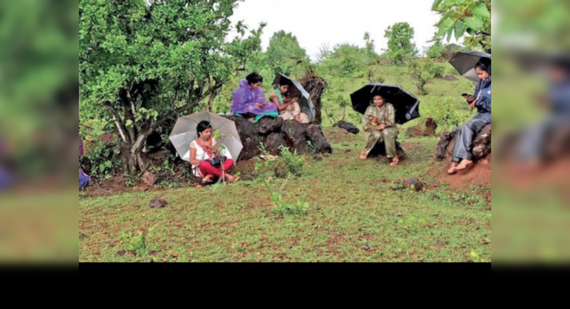 Karnataka: Village residents say 'There is no network, no sound'