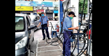 Kolkata continued the 'save' mode because the fuel price continued to soar