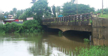 Goa: There is no pause from the shower when the tree falls damaging the house, car and infrared