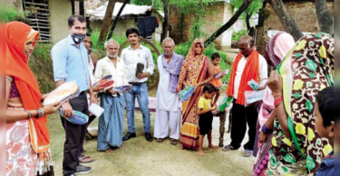 Footwear made by rural women Pratapgarh is increasingly popular