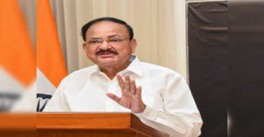 The university must discuss socio-economic problems, the political problems faced by the world: Vice President