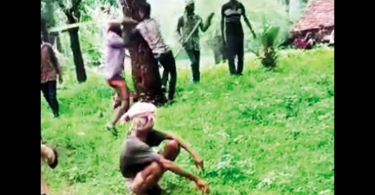 Couples who fall in love with the tree, whipped mercilessly in Gujarat