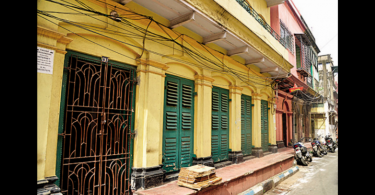 Robbed, stabbed at the North Kolkata house, accused a woman