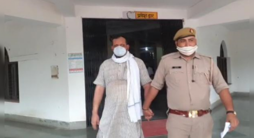 Up Prof is imprisoned for 'information reduces' to Irani