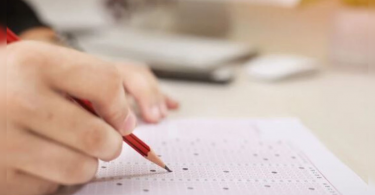 Back from four brothels, WB Girl, 14, a score of 70% in the exam