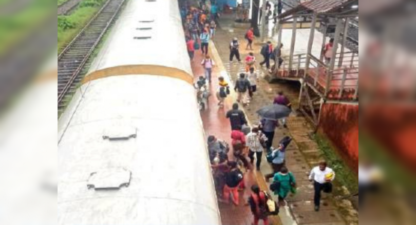 Swelling of the Vashisht River stopped the train, 6,000 stranded on the KRL route