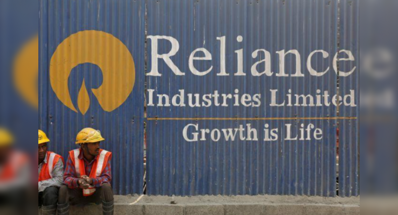 RIL Slip profit is more than 7% to Rs 12,273 Crore in Q1