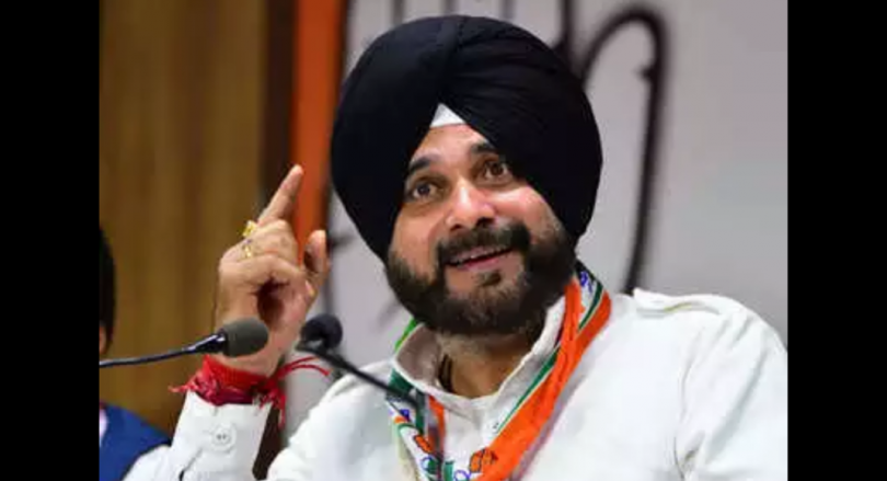 Punjab: Farmers show black flag to Sidhu