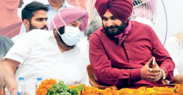 Trade unions see 'Khattar in Capt', 'Arogance' in Sidhu