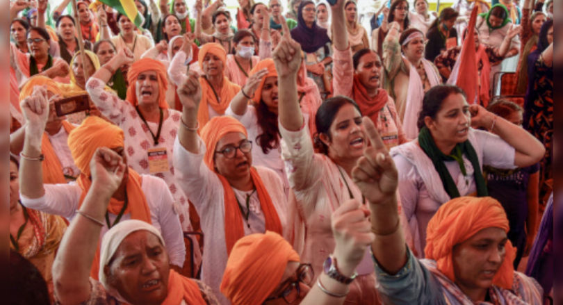 Farmers Hold the 'Sansad' Draw 'in Delhi