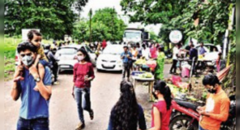 Nashik residents gathered to Igatpuri, Trabbakeshwar