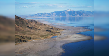 The water level in Lake is a big salt down to historic low
