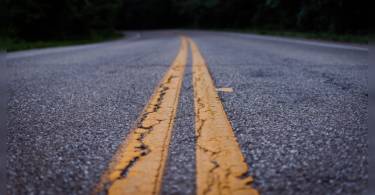 Kalyan: Gandhari Bridge develops cracks, closed for traffic