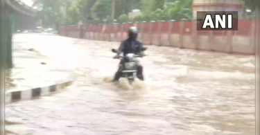 Heavy rain caused a wide waterlogging in Delhi