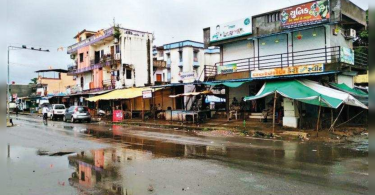 Dang observed the bandh on the death of the Chikhli police station