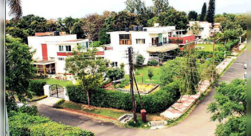 Punjab and Haryana HC ordered a house survey sold at stocks outside the family