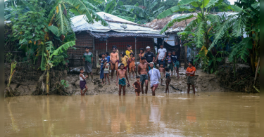 Floods make thousands of homelessers in the Bangladesh Rohingya camp