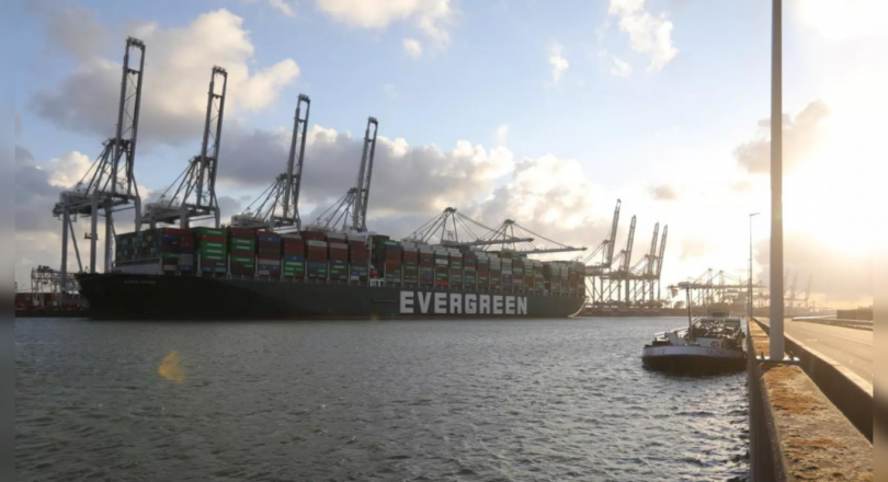 Never gave, the ship blocked the Suez Canal, arrived at Rotterdam