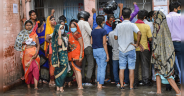 Rain, grass gates occur in many places above